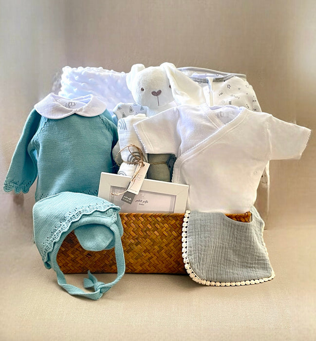 Green dreams| baby gifts | Newborn gifts| baby boy gifts|baby girl gift | 0-3 months | luxury gifts for baby